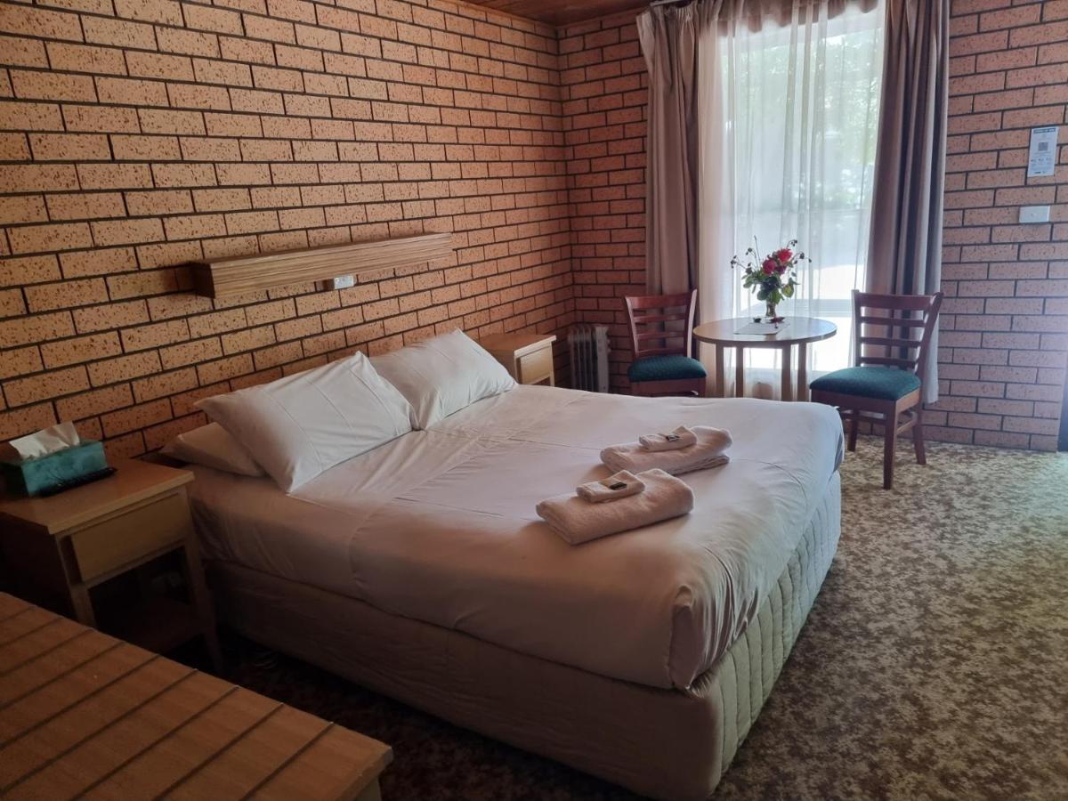 La Cochon Rose Motel Saint Arnaud ภายนอก รูปภาพ