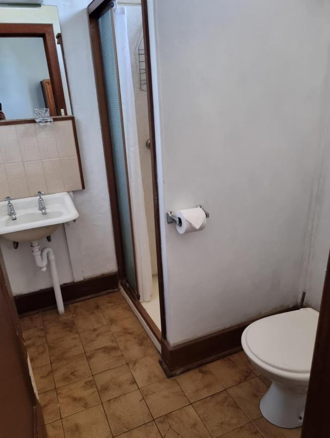 La Cochon Rose Motel Saint Arnaud ภายนอก รูปภาพ