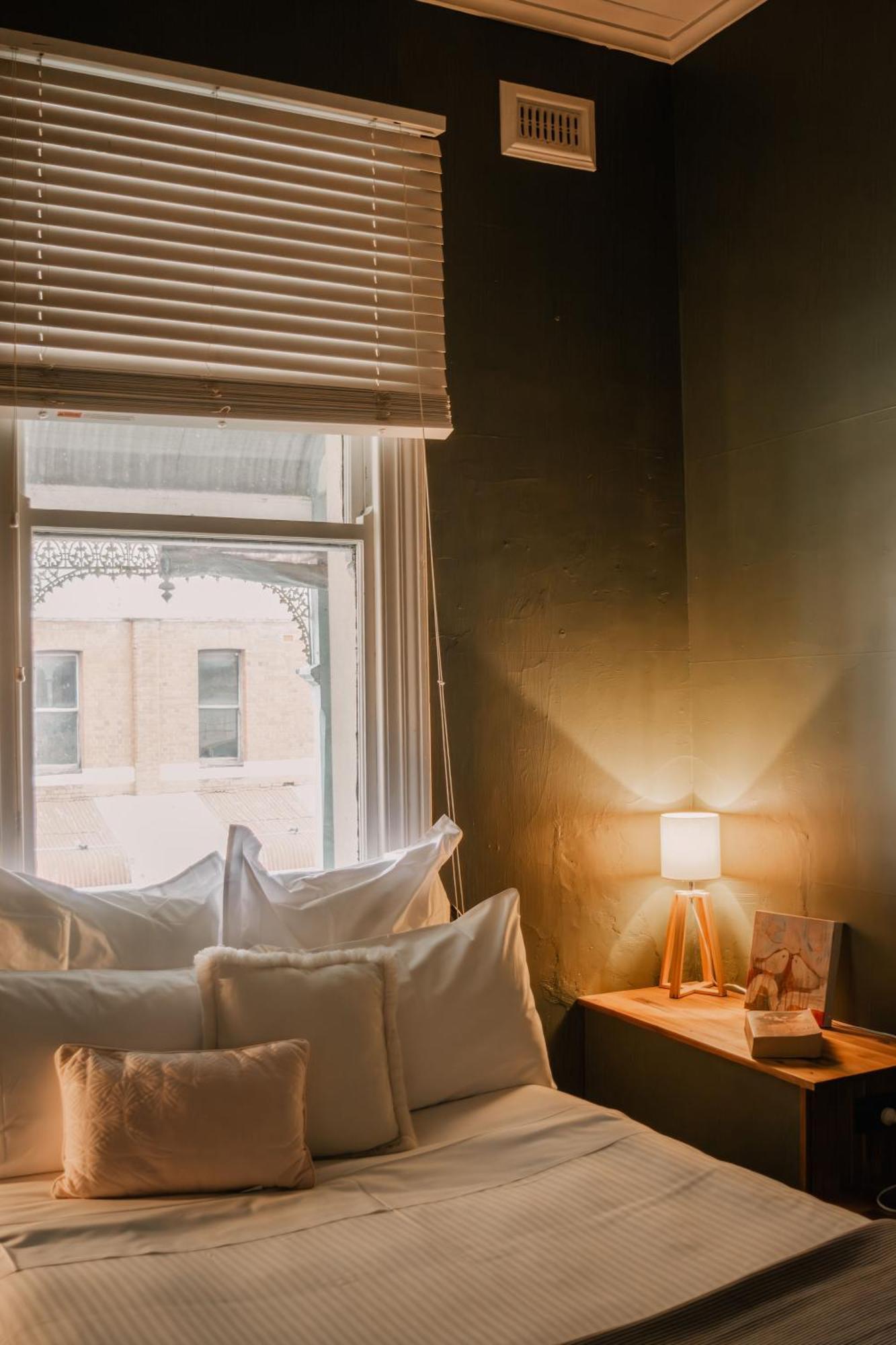 La Cochon Rose Motel Saint Arnaud ภายนอก รูปภาพ