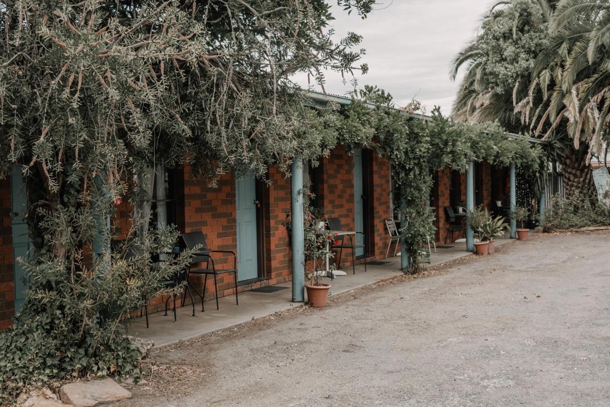 La Cochon Rose Motel Saint Arnaud ภายนอก รูปภาพ